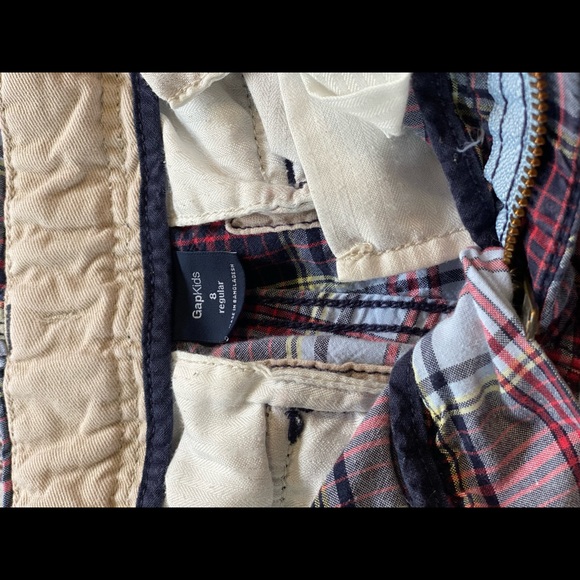 Boys GAP shorts - Picture 2 of 3